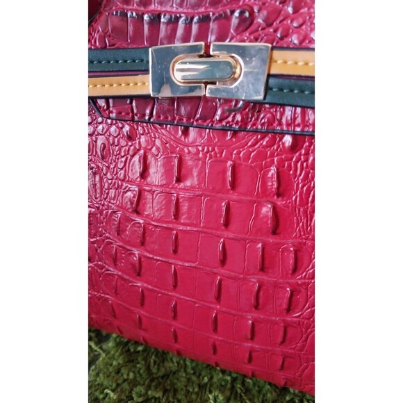 Faux Ostrich Handbag Shoulder bag Mezon Red w/ Snakeskin Accents - Picture 5 of 11